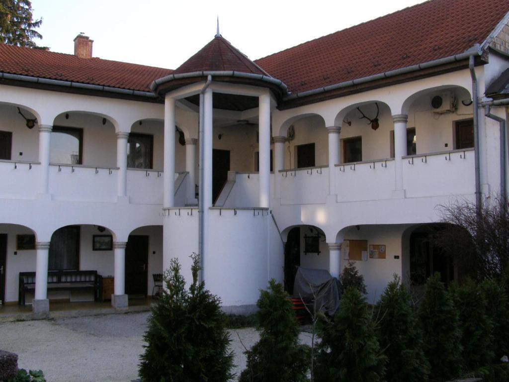 Bed and Breakfast Eden Panzió Erlau Exterior foto